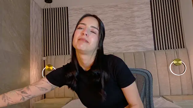 Giapearl25 - Naked and spank