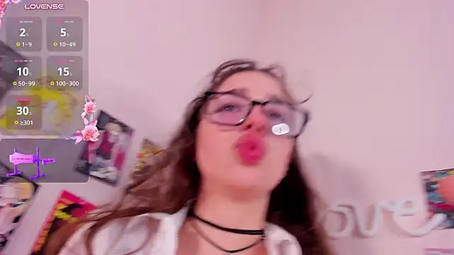 DarkWillowlove - FREE MY BOOBS