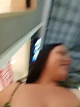 Julieth_hot-69 - Take off my panties in public 😈