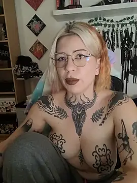 Divine_eve - blowjob on big realistic dildo