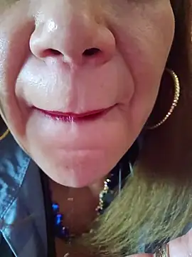 MelaniaKnauss - HANDJOB CREAMY💦