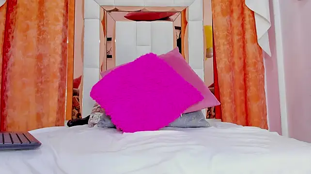 Skarleth_sexy69 - Squirt on your face💦💦
