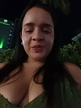 Julieth_hot-69 - Take off my panties in public 😈