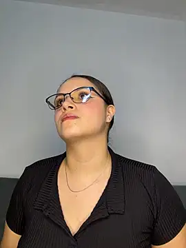 Tayler_Kim - help me take off the pants