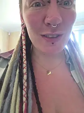 PinkTheHawk - Squirt show