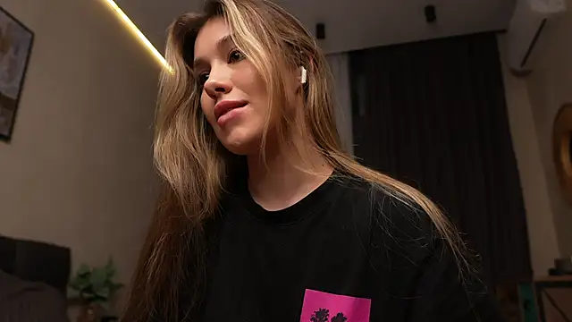 SashaBonfire - Play with pussy