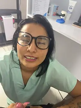 Amy_Cutte__ - pull down his trousers and show his cock