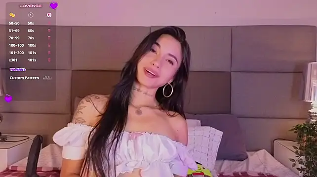 BrianaJhons19 - REMOVE PANTY + FINGER IN ASS