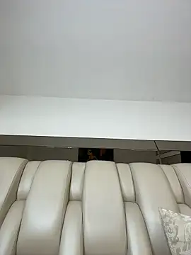ALISSON_FOXXX1 - domi inside in pussy