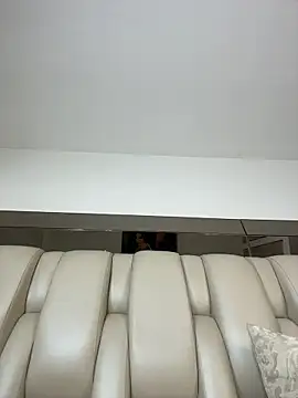 ALISSON_FOXXX1 - domi inside in pussy