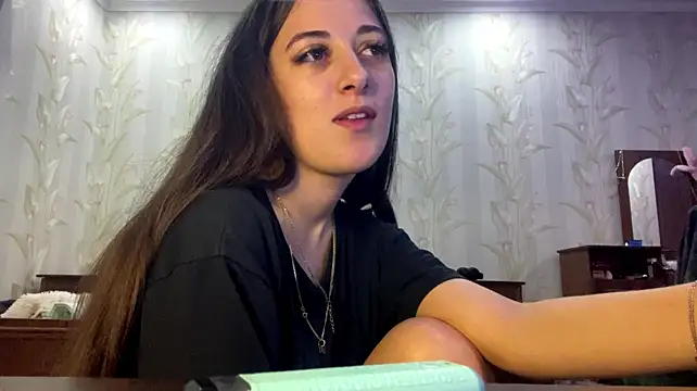 AngeleMooreland - Show hot
