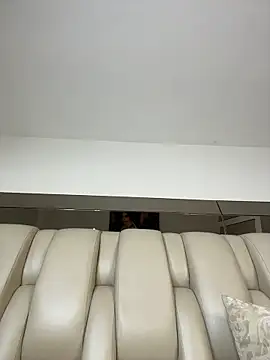ALISSON_FOXXX1 - domi inside in pussy