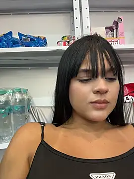 Bella-Ferrer - fingers in my pussy and moan for you