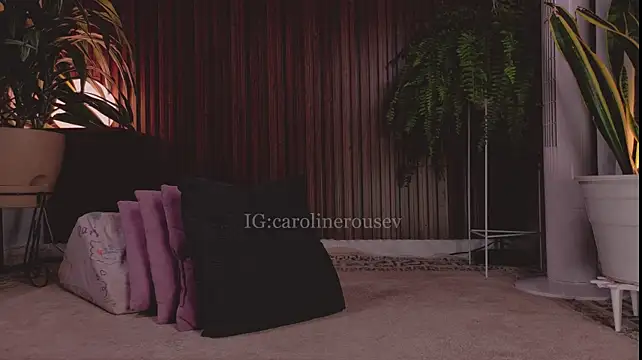 Carolinerousev - panty off