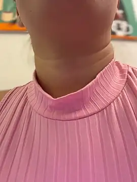 Andra_rose - CREAMY PUSSY IN PUBLIC 🤫