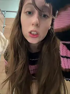 FroggyAnna - TWO FINGERS IN MY TIGHT PUSSY!