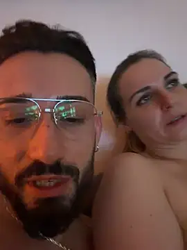 Queen1995 - Un dito nella vagina