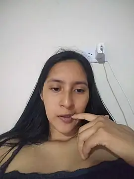LauraMontaii - masturbacion femenina 5 minutos
