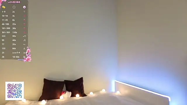 Baby_EmmyRose - Slow pillow ride and pinch my nipples💙