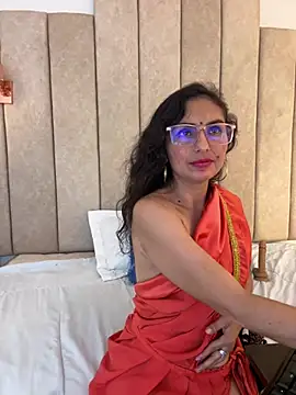 Shaliny_ - Panties off and zoom pussy