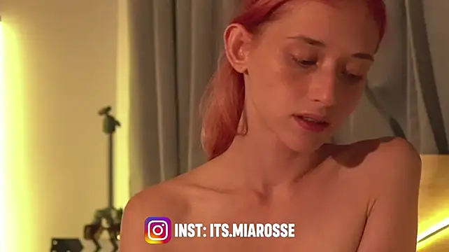 ItsMiaRosee - make me happier🙀