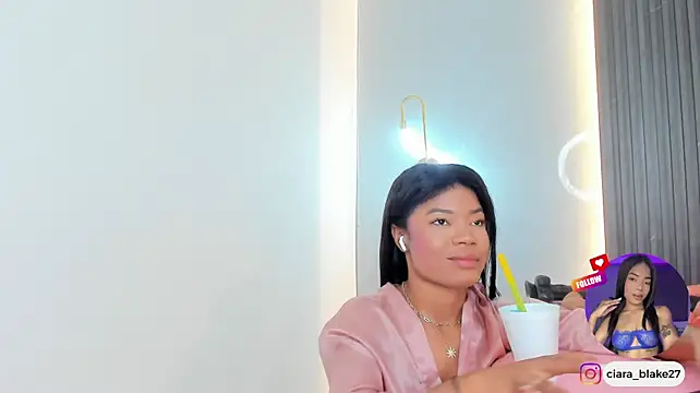 Ciara_blake - 🔥Finger my sweet pussy