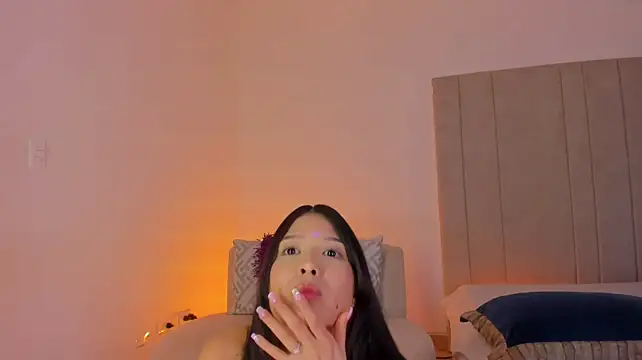 Luisah_ - Handjob & Eyes Contact 👀
