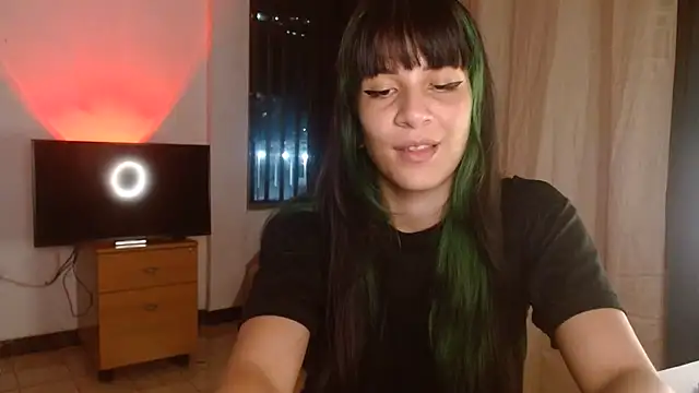 Chloe_paytone - fingers in