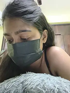 Hot_pari69 - Full nude oil show with face