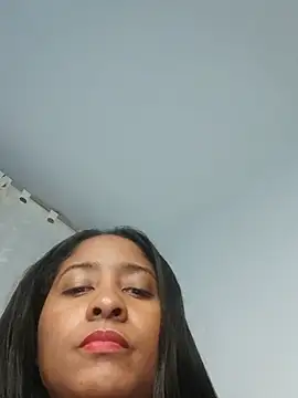 Berry_Bans - Put 2 fingers in pussy