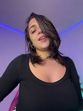Aliciia777 - Make me vibe until wet me🔥💦