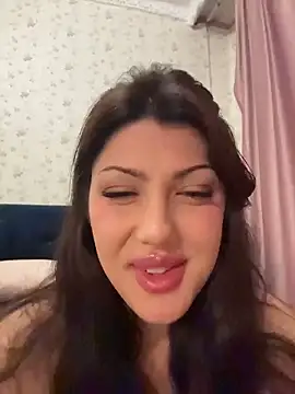 BubblyAlena - make me wet and naughty 💦💦