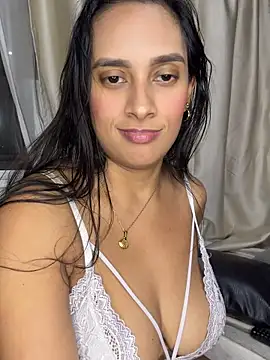 LunaHeat - Show boobs