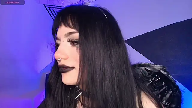Mavis_black