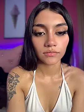 Nicolle_Quiintero - flash tits