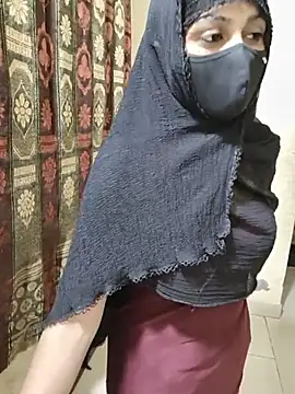 Hot_Saraa04 - Boobs show