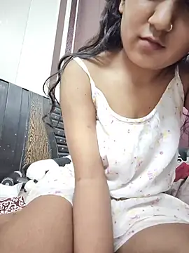 Virgin_girl_099 - 1st time sex toy put in virgin pussy 🍒
