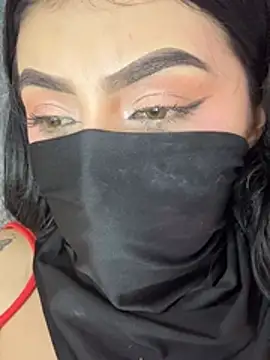 Zharaaa18 - Slowly touch my vagina without panties🌸