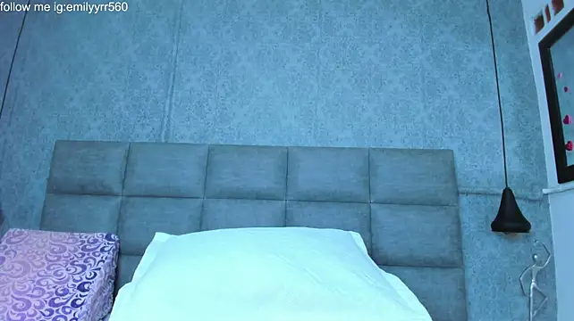 Emilyy_r - 🖐️ Fingers pussy POV 🍑