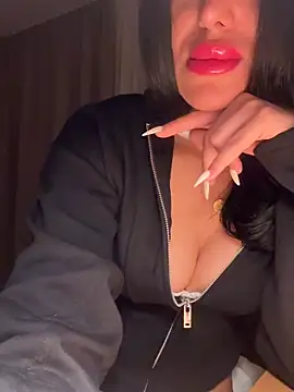 DilaraSkyyy - Doggypose 1min👅