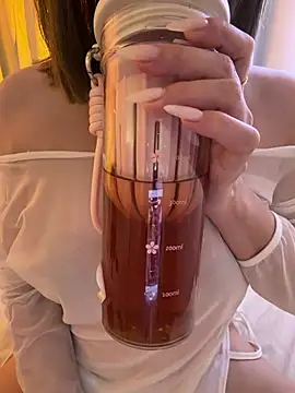 Mia-zhan - 愿每天都如上上签顺遂，好运连连💰💰完成目标女上骑位三分钟