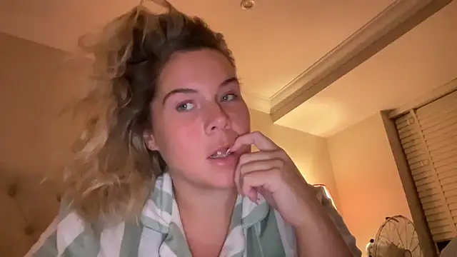 Erincheshire - LT GETS SNAP AND 2 SEXTAPES