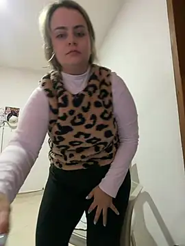 Im_Amelia - Turn me on until my nipples get hard