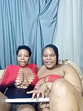 Twin_lovers - Suck boobs