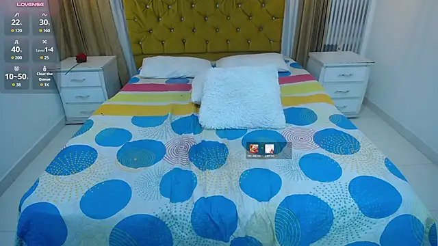 Princess_petitte18 - show tits