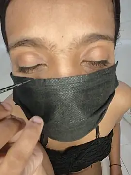Mini-cutie - Boobs and oil show