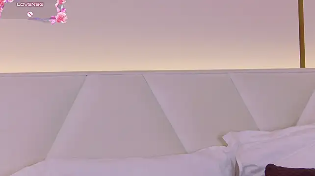KiraBarlows - keep tease