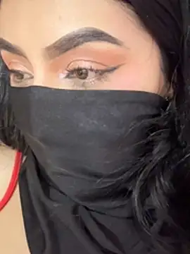 Zharaaa18 - Slowly touch my vagina without panties🌸