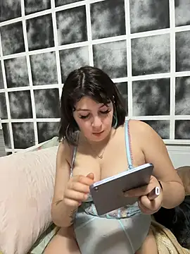 Ilaria_miss98 - Via i peli dalla figa+ 1 min control