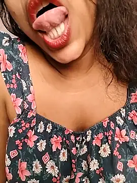 Quite_Malsha - Ass 3fingar 5min🥵